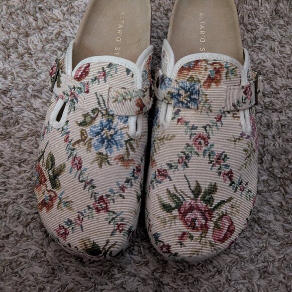 Altar'd State Platform Clog - Picture 2 of 2